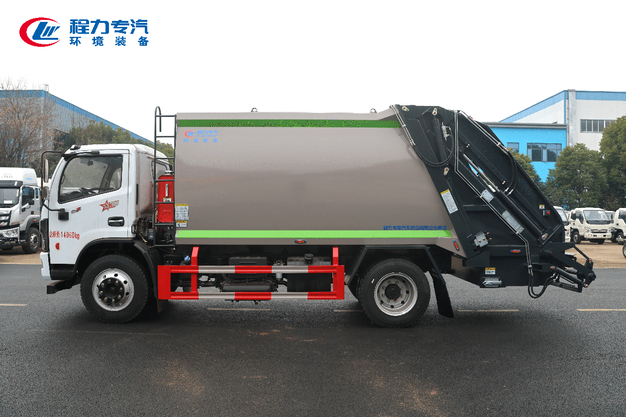 12方東風多利卡D7壓縮垃圾車