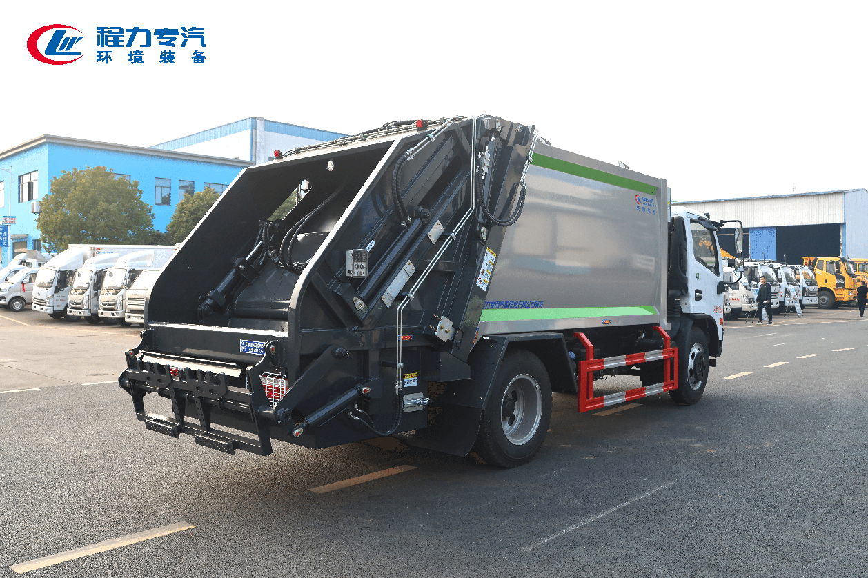 東風(fēng)福瑞卡F7壓縮垃圾車
