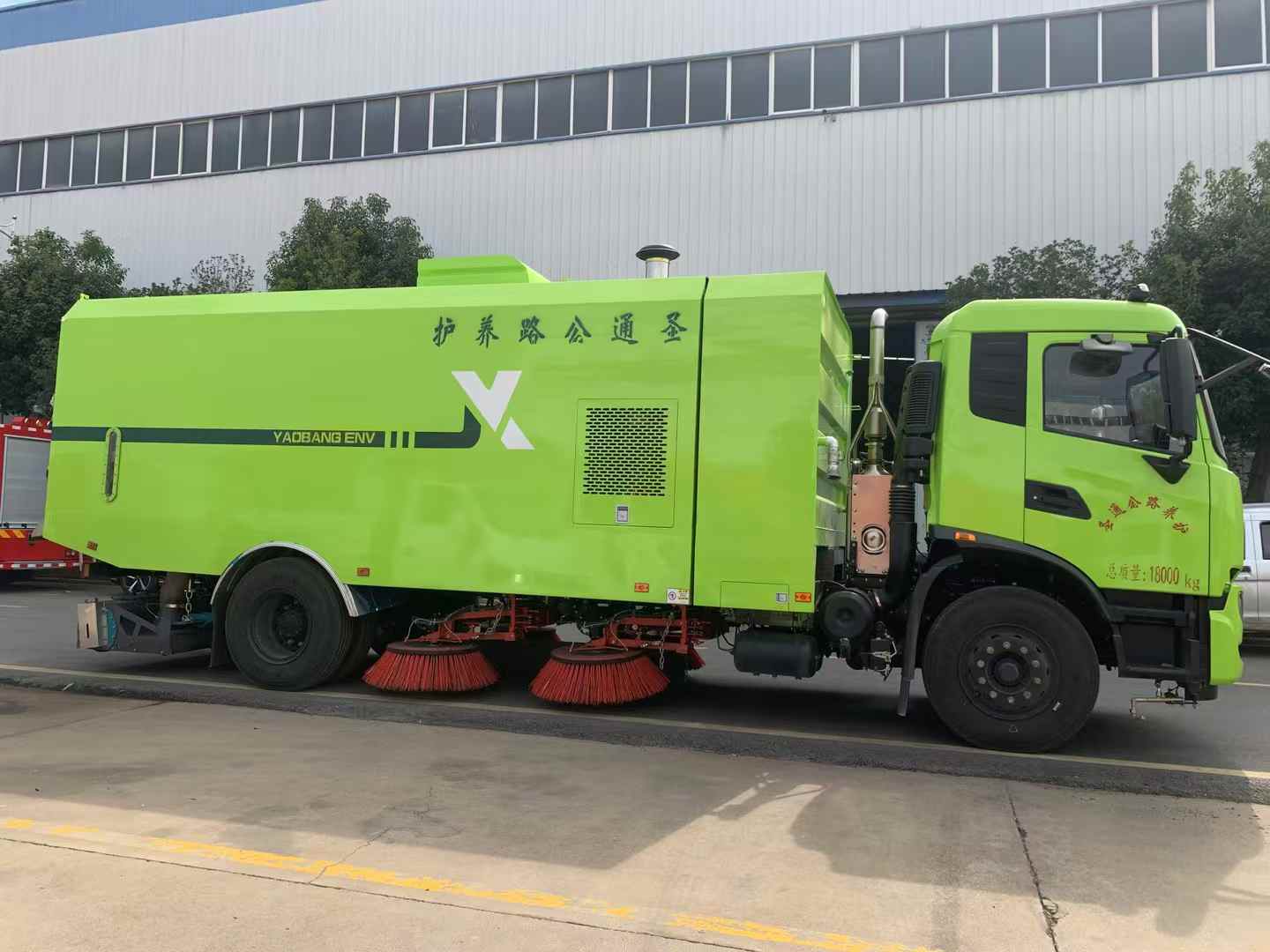 東風(fēng)天錦掃路車