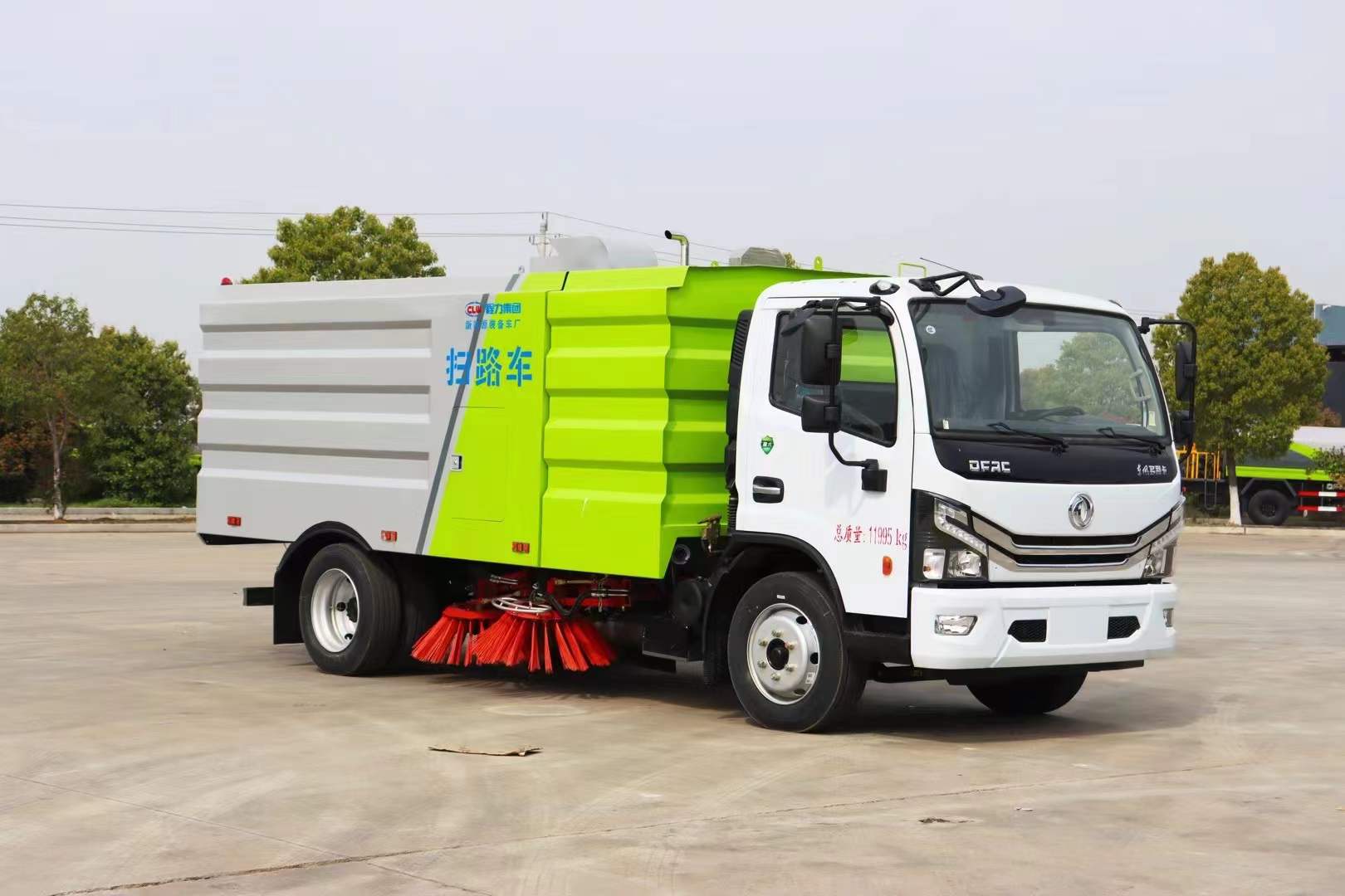 東風(fēng)大多利卡掃路車