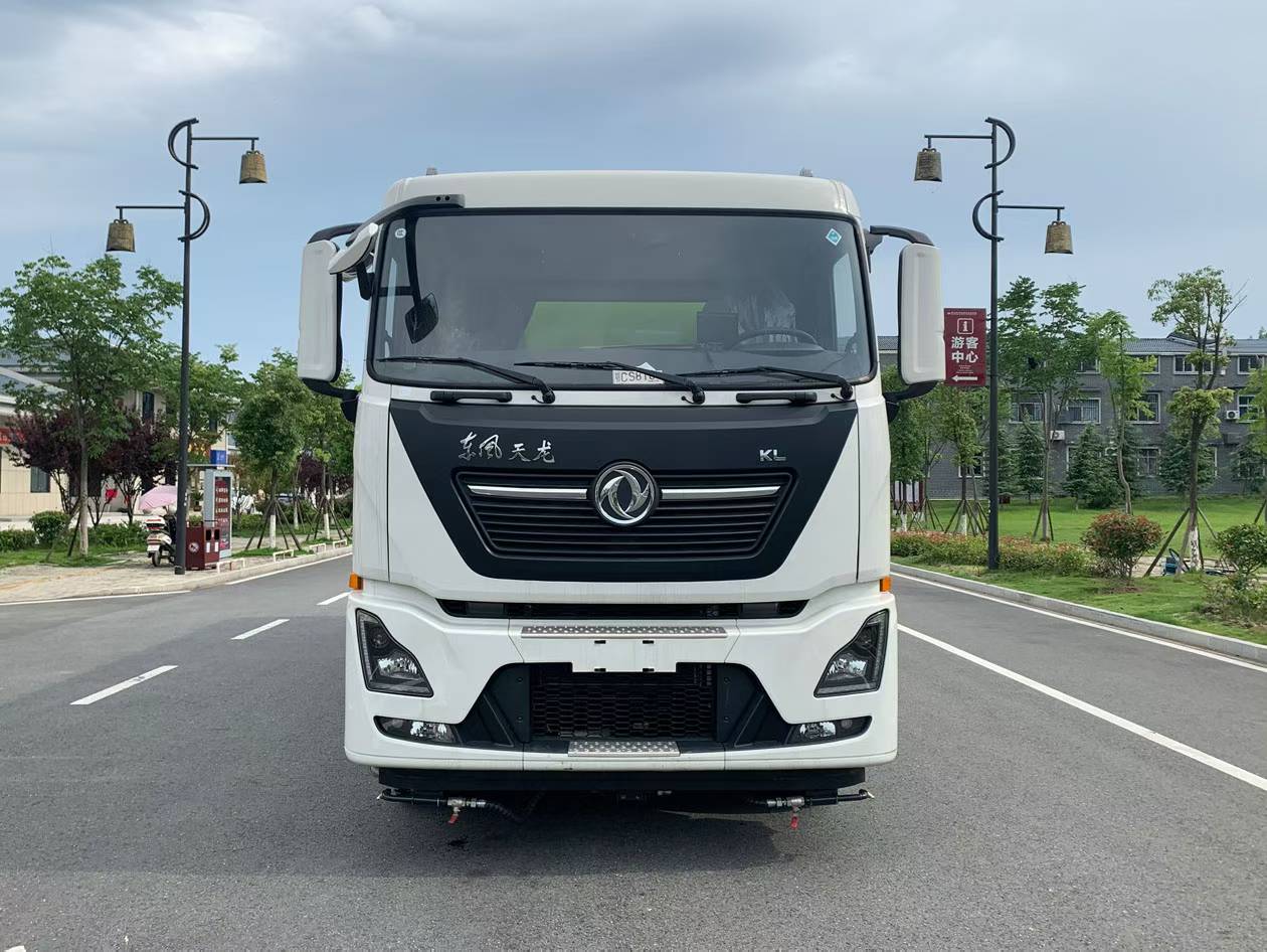 東風(fēng)天龍22方洗掃車