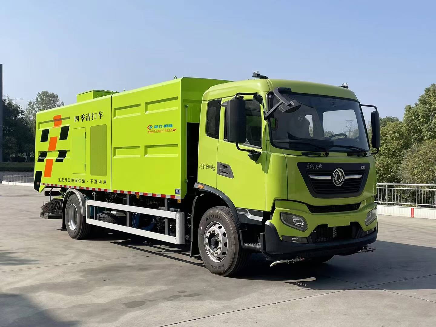 東風(fēng)天錦18T純電動重污染四季清掃車