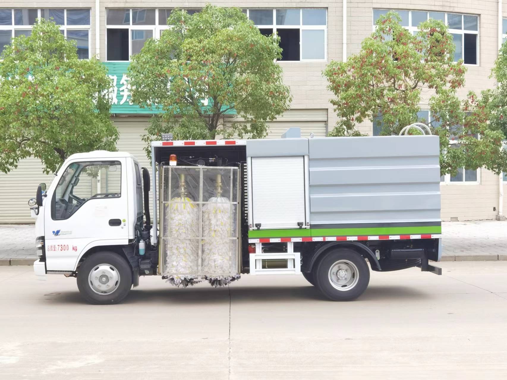 五十鈴護(hù)欄清洗車(chē)